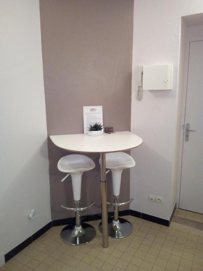 Studio 2 Pers En Vieille Ville Parking Gratuit - By La Source D'Orfee ブローニュ・シュル・メール 部屋 写真